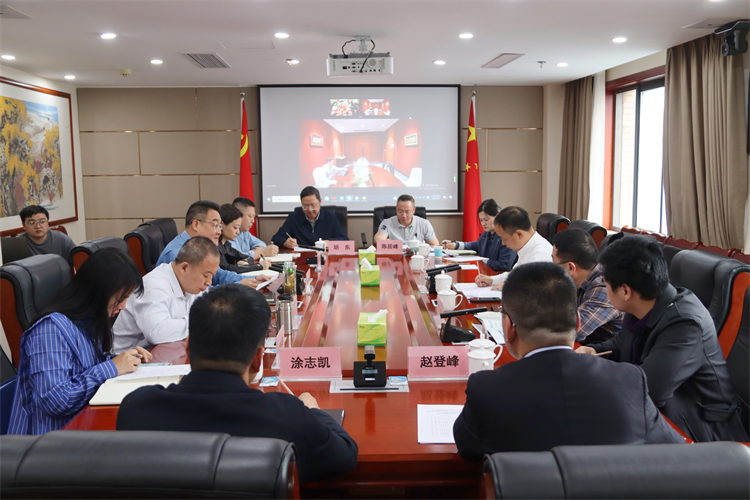 集團(tuán)公司召開與青白江區(qū)委、區(qū)政府，老撾吉達(dá)篷集團(tuán)，中宇安泰供應(yīng)鏈科技公司，安徽泰德康科技公司合作洽談座談會(huì)