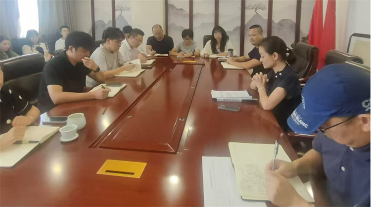 集團(tuán)領(lǐng)導(dǎo)督導(dǎo)“去庫(kù)存、降風(fēng)險(xiǎn)、調(diào)結(jié)構(gòu)”工作專(zhuān)題綜合報(bào)道